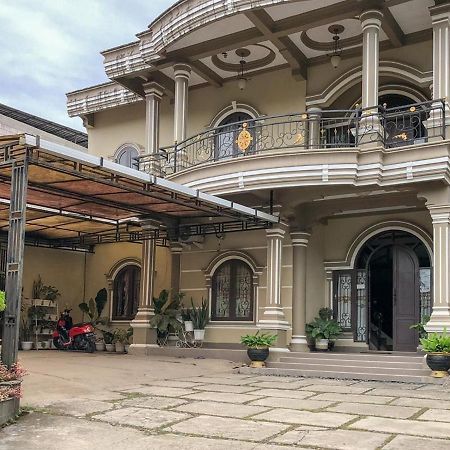 Sinar Hotel Enrekang Exterior foto