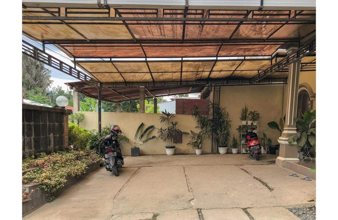 Sinar Hotel Enrekang Exterior foto